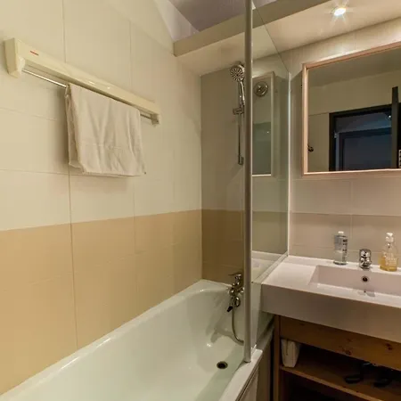 Au Pied Des Pistes, La Tania Courchevel